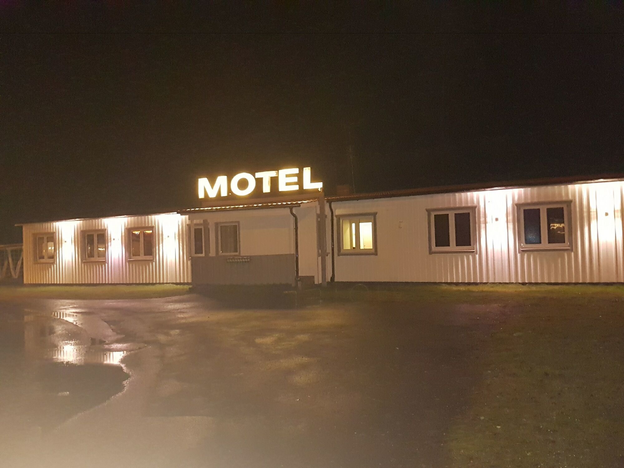 Motoristen Vara Buitenkant foto